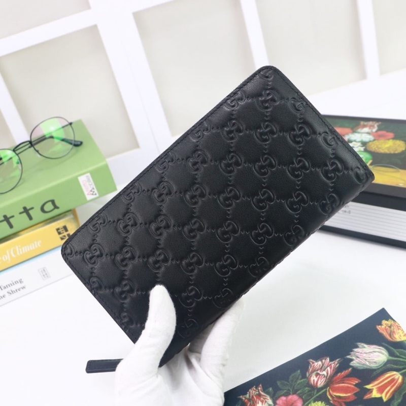 G*u*i wallets & purse